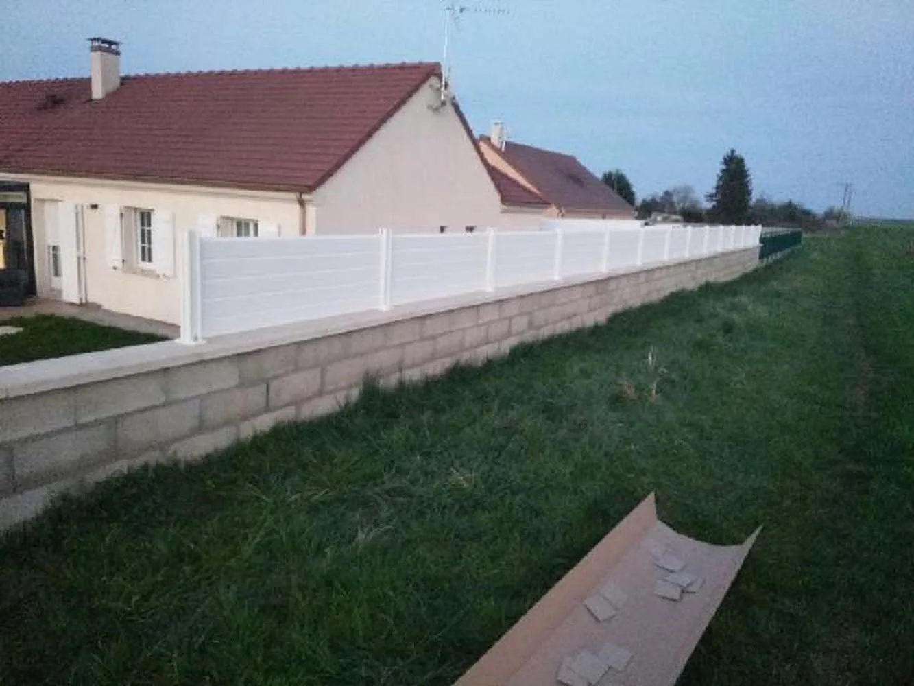 Cloture blanche Cloture blanche